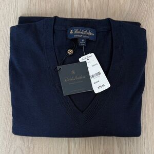 NWT Brooks Brothers Classic V-Neck 100% Cotton Sweater in Navy Blue, Men’s M